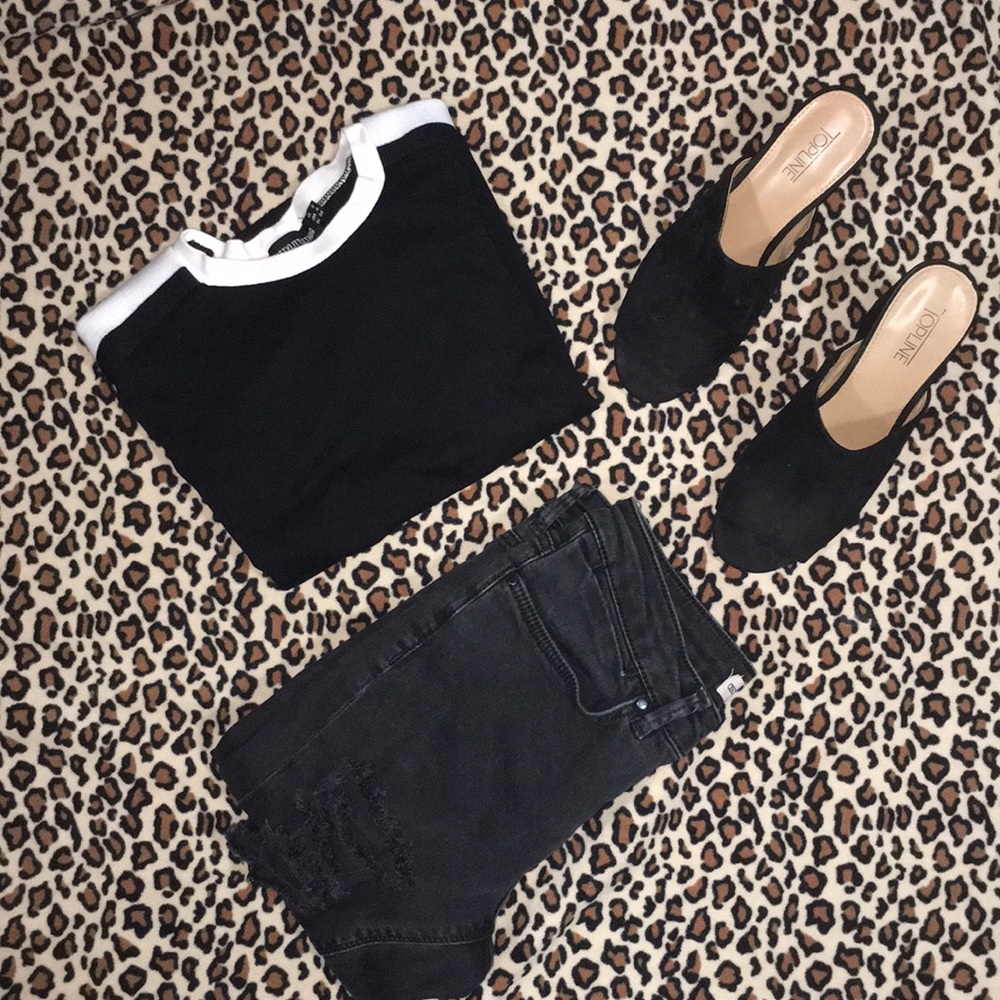 BLACK TOP